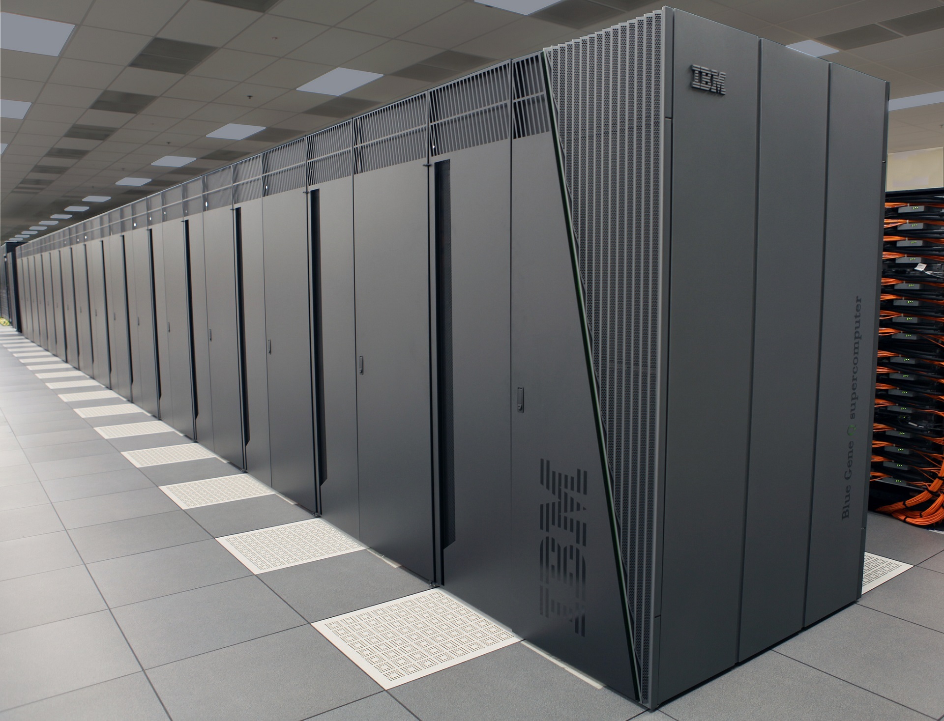 IBM uruchamia Centrum Obliczeń Kwantowych i udostępnia 10 komputerów